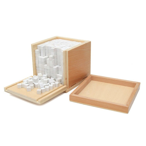 Volume Box with 1000pcs Cubes White Geometric Assembling Blocks
